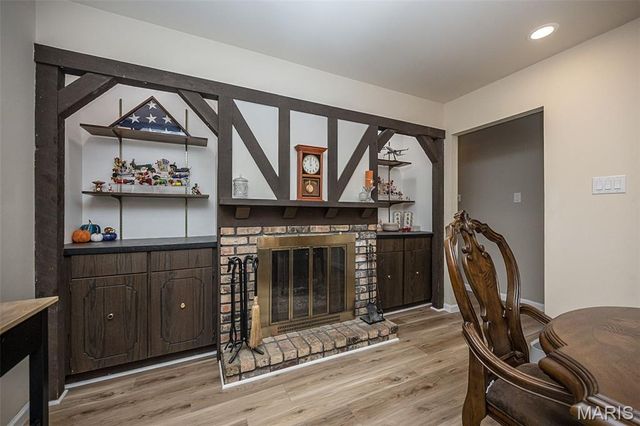 21 San Carlos Drive, St Charles, MO 63303