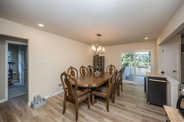 21 San Carlos Drive, St Charles, MO 63303