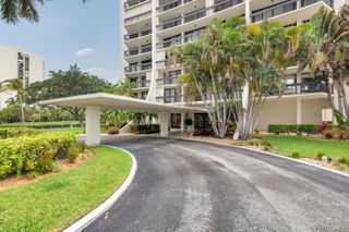 2000 Presidential Way 206, West Palm Beach, FL 33401