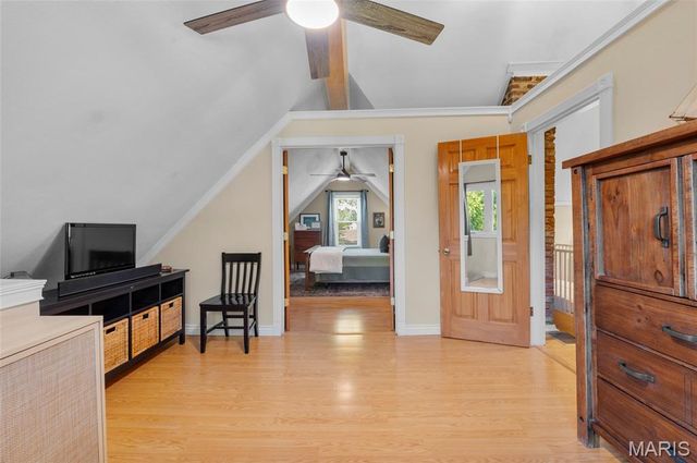 683 Glen Crossing Road, Glen Carbon, IL 62034