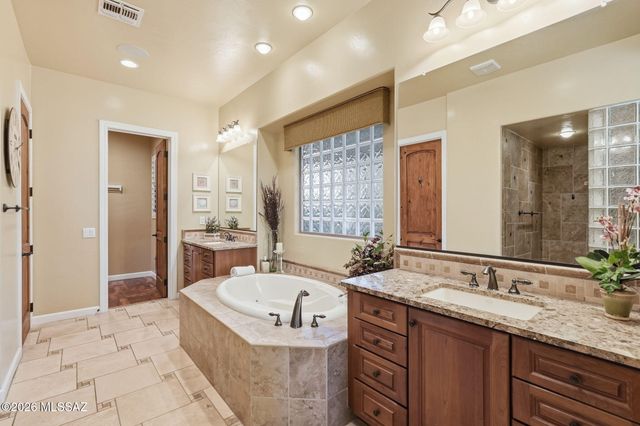 66218 E Box Elder Road, Tucson, AZ 85739