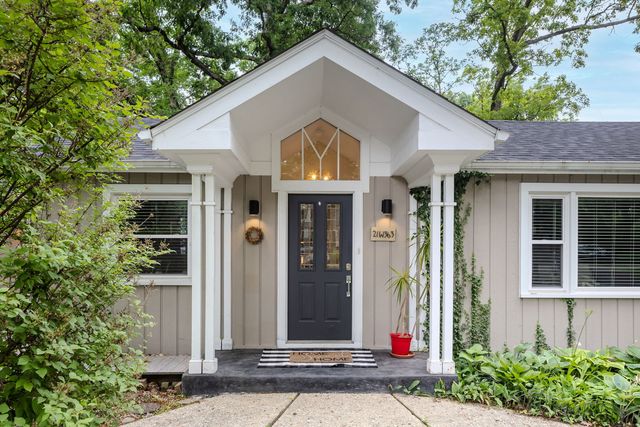 21W363 Walnut Road, Glen Ellyn, IL 60137