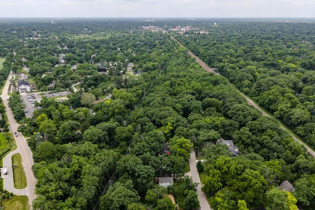 21W363 Walnut Road, Glen Ellyn, IL 60137
