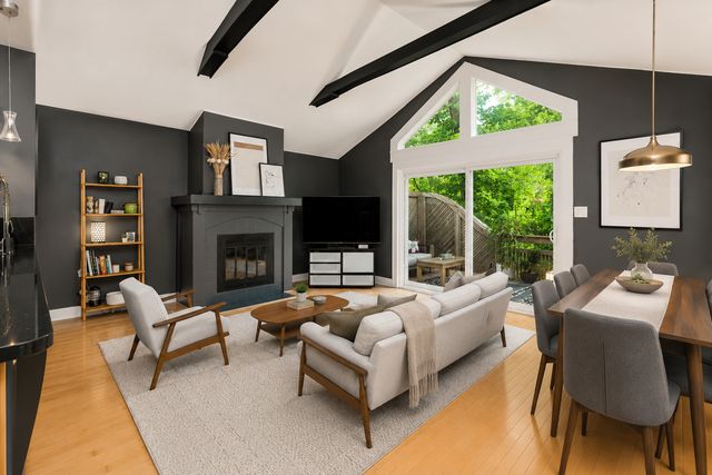 21W363 Walnut Road, Glen Ellyn, IL 60137