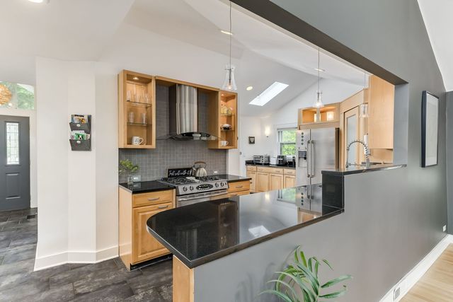 21W363 Walnut Road, Glen Ellyn, IL 60137