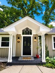 21W363 Walnut Road, Glen Ellyn, IL 60137
