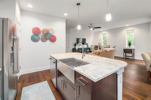 1205 Elm ST 8, Austin, TX 78703