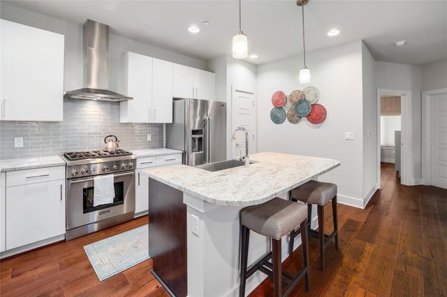 1205 Elm ST 8, Austin, TX 78703