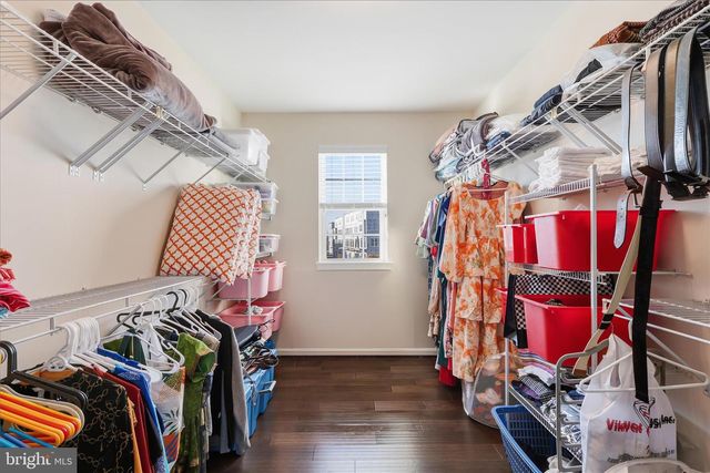 22800 CALDERWOOD LN, Brambleton, VA 20148