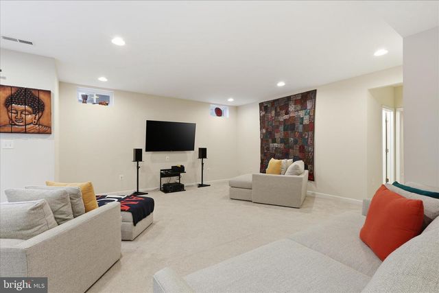 22800 CALDERWOOD LN, Brambleton, VA 20148