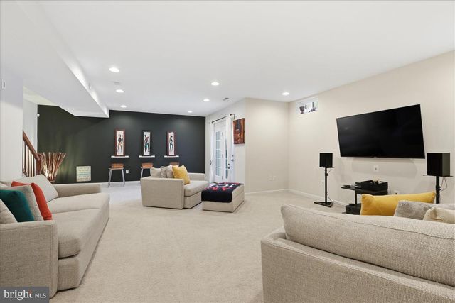 22800 CALDERWOOD LN, Brambleton, VA 20148