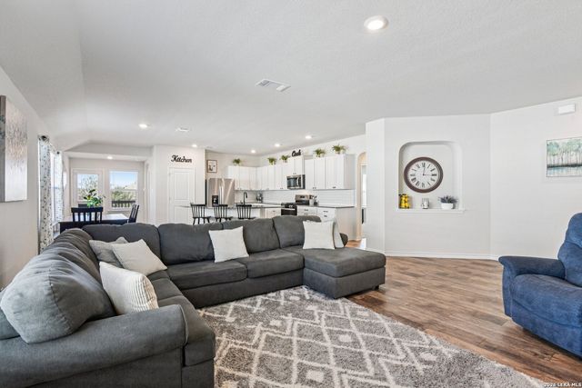 127 Sage Sparrow, San Antonio, TX 78253