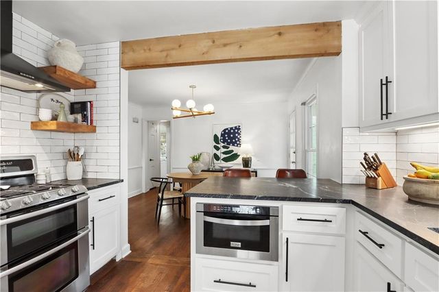 5506 Falmouth Road, Fairway, KS 66205