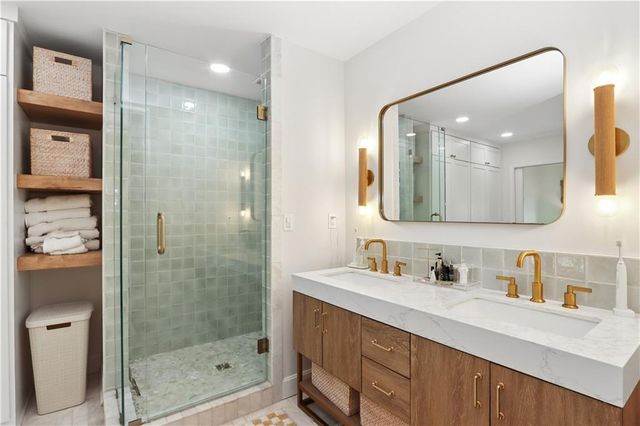 5506 Falmouth Road, Fairway, KS 66205