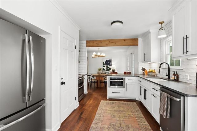 5506 Falmouth Road, Fairway, KS 66205