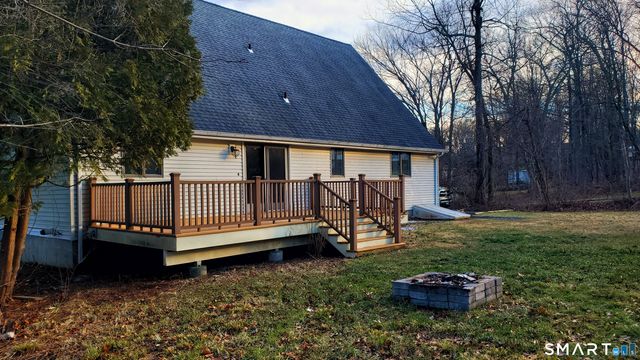 1380 Paradise Avenue, Hamden, CT 06514