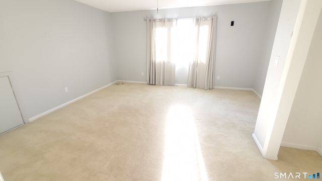 1380 Paradise Avenue, Hamden, CT 06514