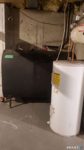 1380 Paradise Avenue, Hamden, CT 06514