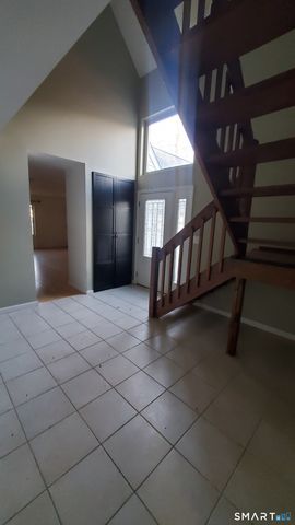 1380 Paradise Avenue, Hamden, CT 06514