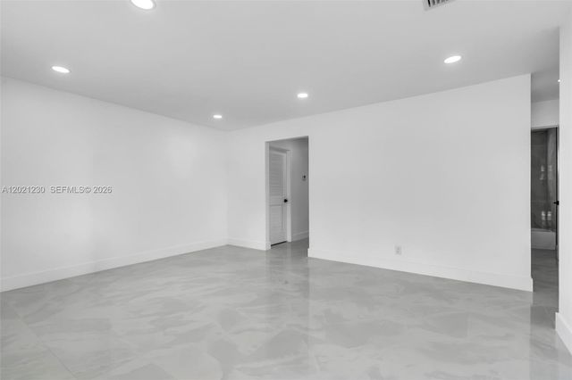 821 SW 7th Ave 2, Hallandale Beach, FL 33009