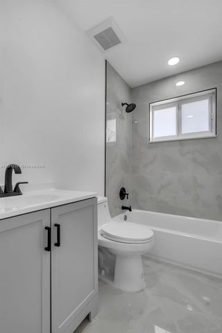 821 SW 7th Ave 2, Hallandale Beach, FL 33009