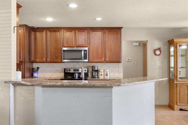 2412 County Road 424, Dime Box, TX 77853