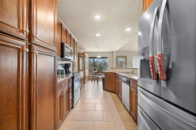 2412 County Road 424, Dime Box, TX 77853
