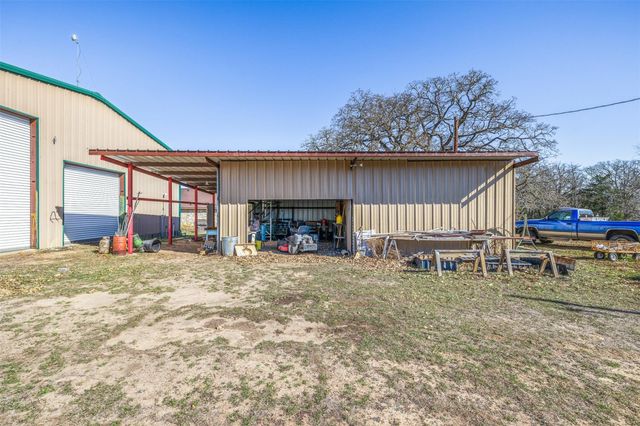 2412 County Road 424, Dime Box, TX 77853