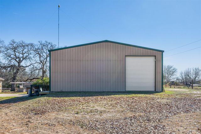 2412 County Road 424, Dime Box, TX 77853