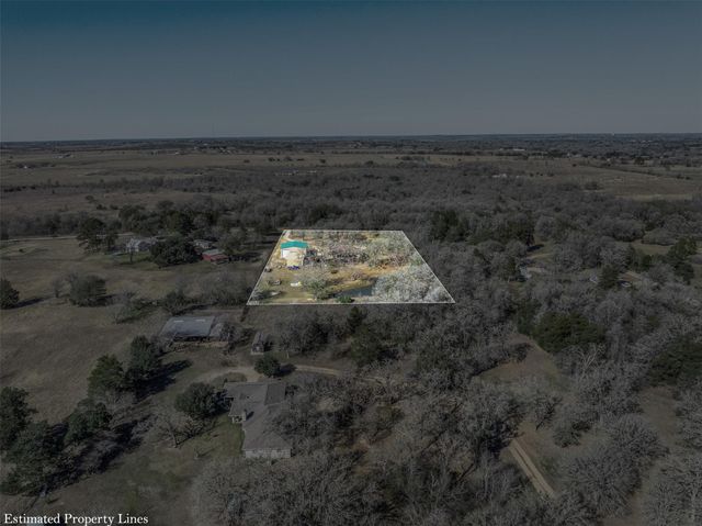 2412 County Road 424, Dime Box, TX 77853