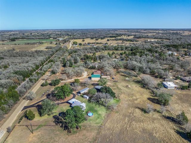 2412 County Road 424, Dime Box, TX 77853