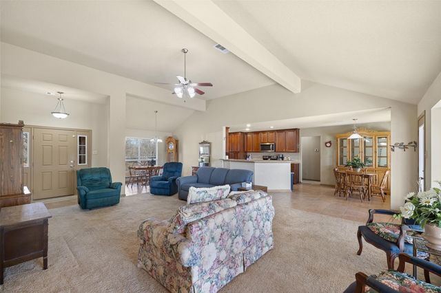2412 County Road 424, Dime Box, TX 77853