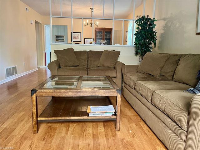 3959 Valley Court A, Winston-salem, NC 27106