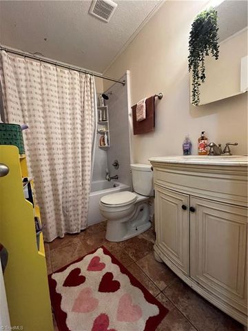3959 Valley Court A, Winston-salem, NC 27106