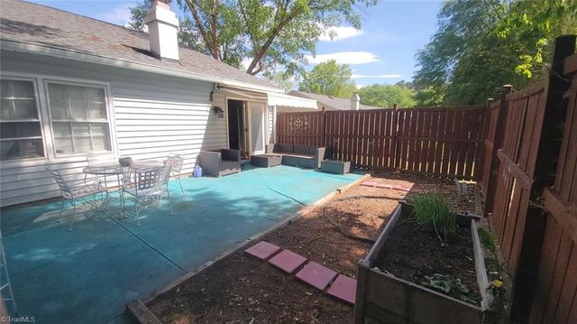3959 Valley Court A, Winston-salem, NC 27106