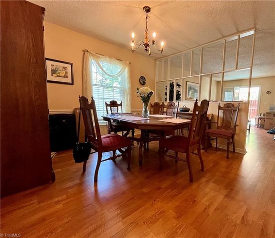 3959 Valley Court A, Winston-salem, NC 27106