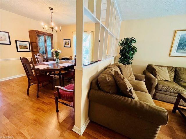 3959 Valley Court A, Winston-salem, NC 27106