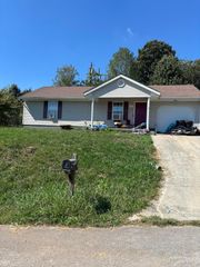 72 Augusta Court, Somerset, KY 42501