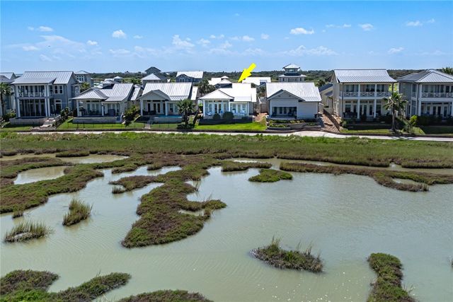116 Reserve Lane, Rockport, TX 78382