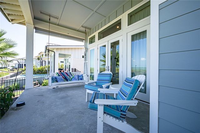 116 Reserve Lane, Rockport, TX 78382