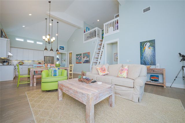 116 Reserve Lane, Rockport, TX 78382