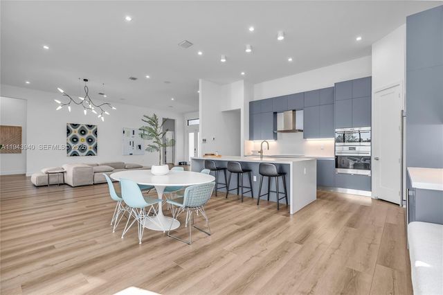 5765 SW 104th Ter, Cooper City, FL 33328