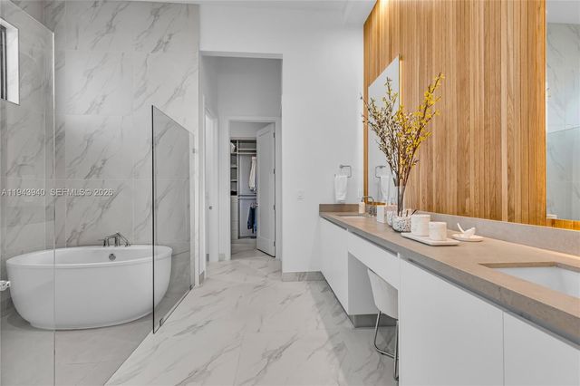 5765 SW 104th Ter, Cooper City, FL 33328