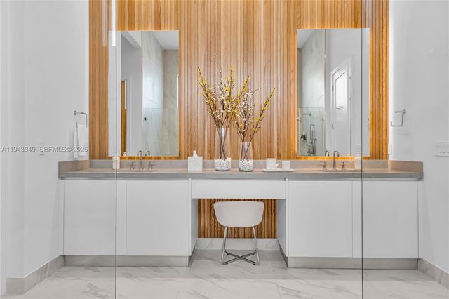 5765 SW 104th Ter, Cooper City, FL 33328