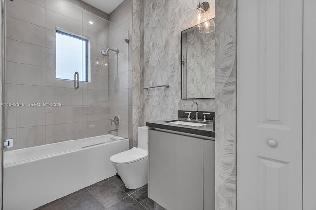 5765 SW 104th Ter, Cooper City, FL 33328