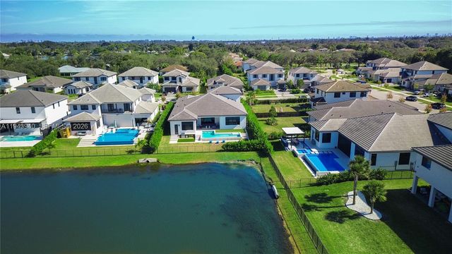 5765 SW 104th Ter, Cooper City, FL 33328