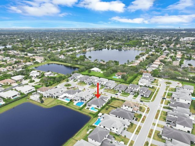 5765 SW 104th Ter, Cooper City, FL 33328