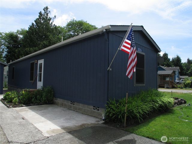 32216 T Place, Ocean Park, WA 98640