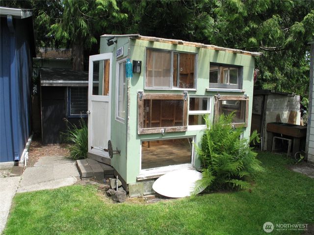 32216 T Place, Ocean Park, WA 98640