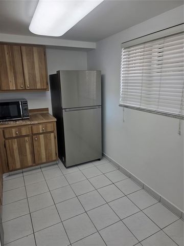 8015 SW 107th Ave 313, Miami, FL 33173